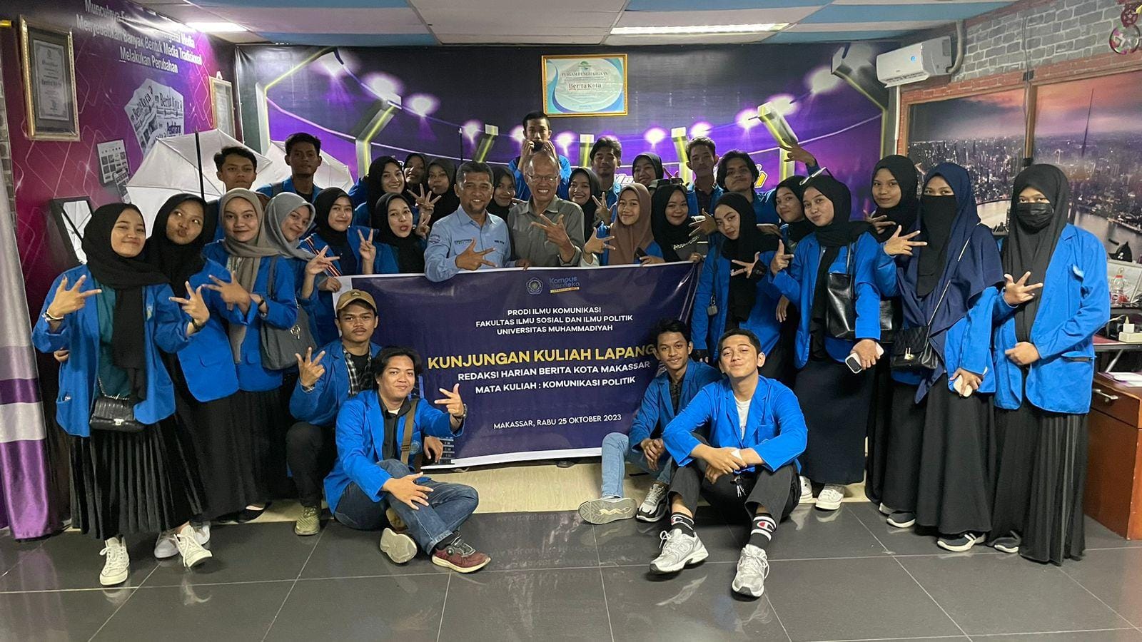 Mahasiswa Ilmu Komunikasi Unismuh Makassar Kuliah Lapangan di Redaksi Berita Kota Makassar