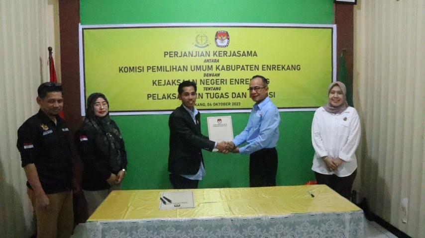 KPU dan Kajari Enrekang Tandatangani Perjanjian