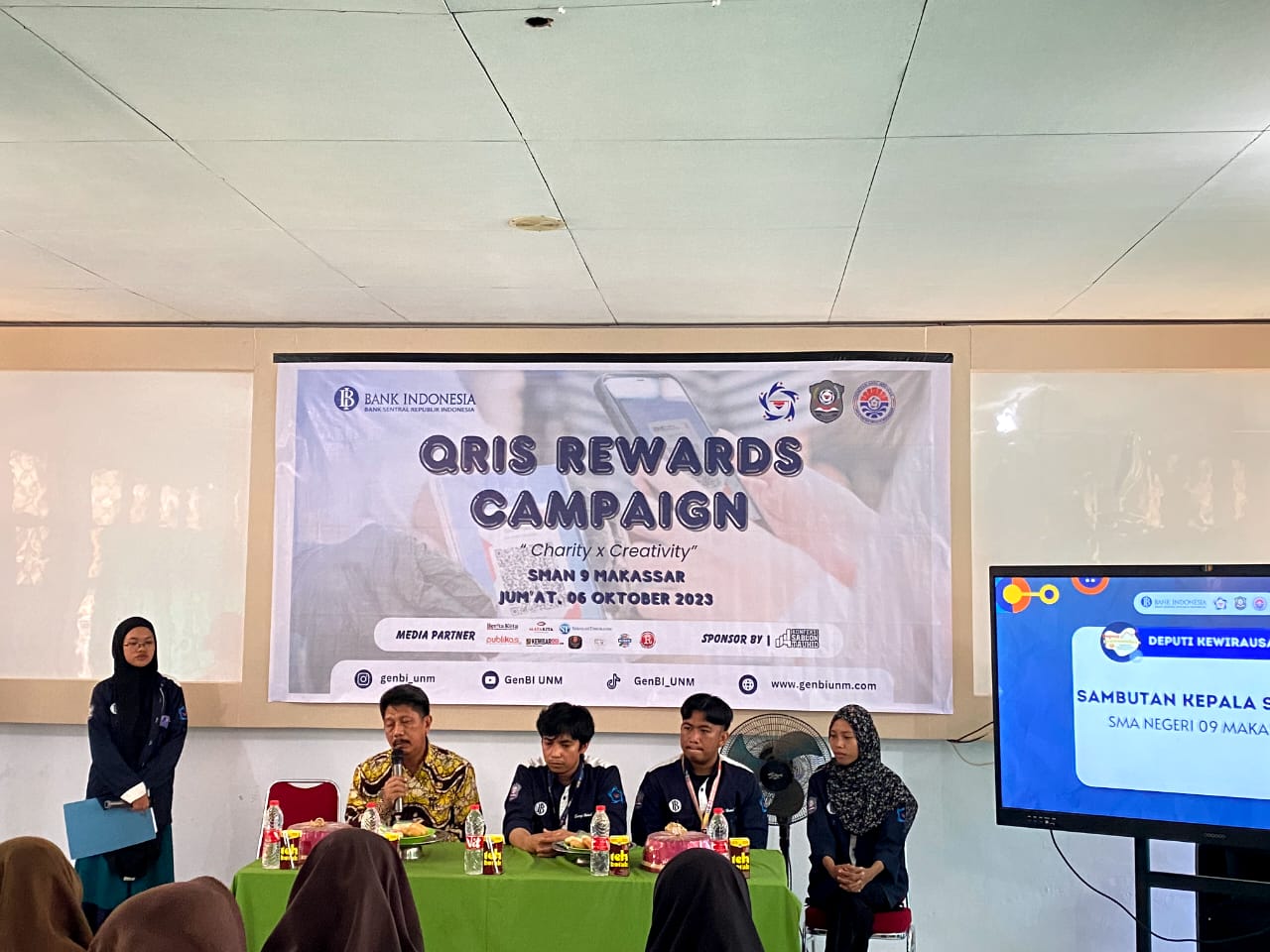 GenBI Komisariat UNM Sosialisasi Penggunaan QRIS di SMAN 9 Makassar