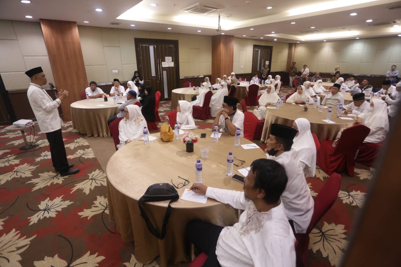 Al Jasiyah Travel Berangkatkan Jamaah dengan Garuda Indonesia
