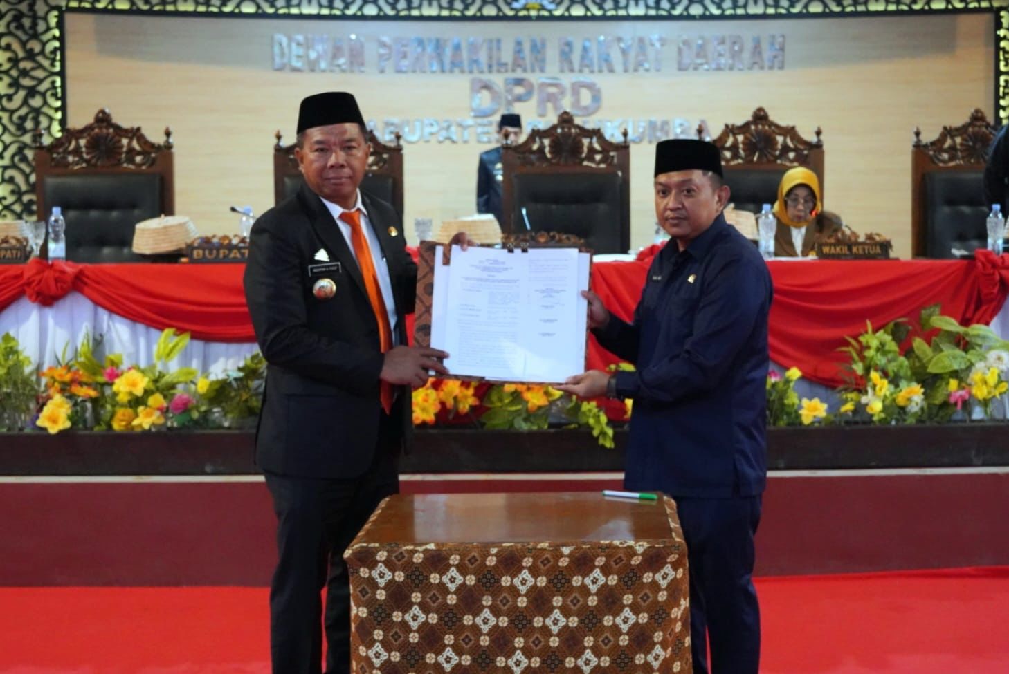 Bupati-Ketua DPRD Teken Kesepakatan Bersama