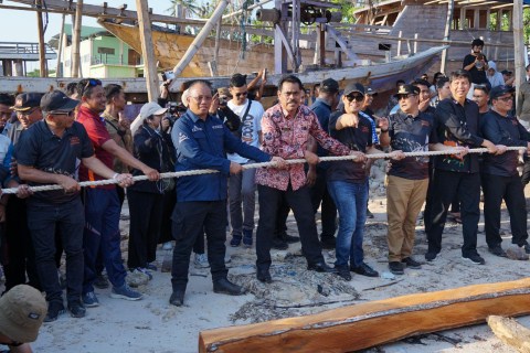 Pj Gubernur Ikut Annyorong Lopi