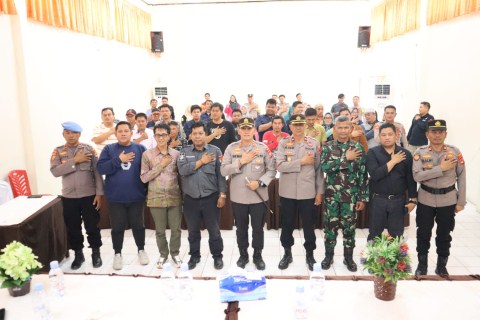 Kapolres AKBP Erwin Syah Gelar Jumat Curhat
