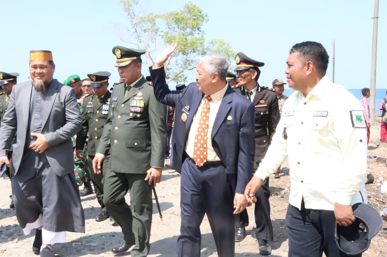 Uacara HUT Pinrang di Pantai Kajuangin