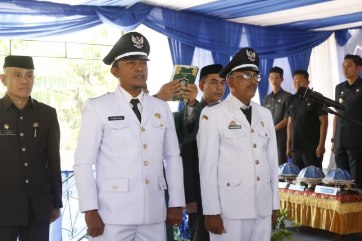 Bupati Pinrang Lantik Kades Bungi