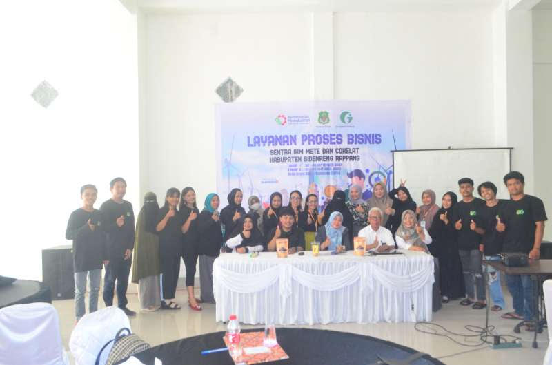 Kepala Disdgarin Tutup Pelatihan Layanan Bisnis