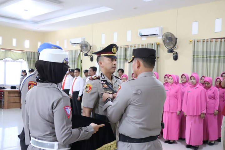 Kapolres Pimpin Penyerahan Jabatan Kasat Narkoba