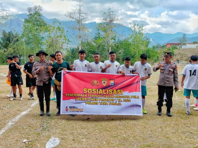 Polsek Makale dan Bongkar Sosialisai Penerimaan Polri
