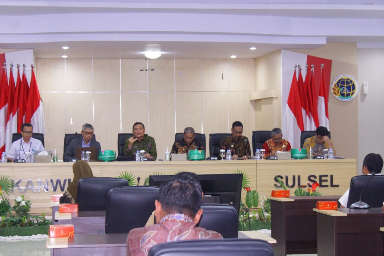 Sekkab Diminta Komunikasi Cari Solusi