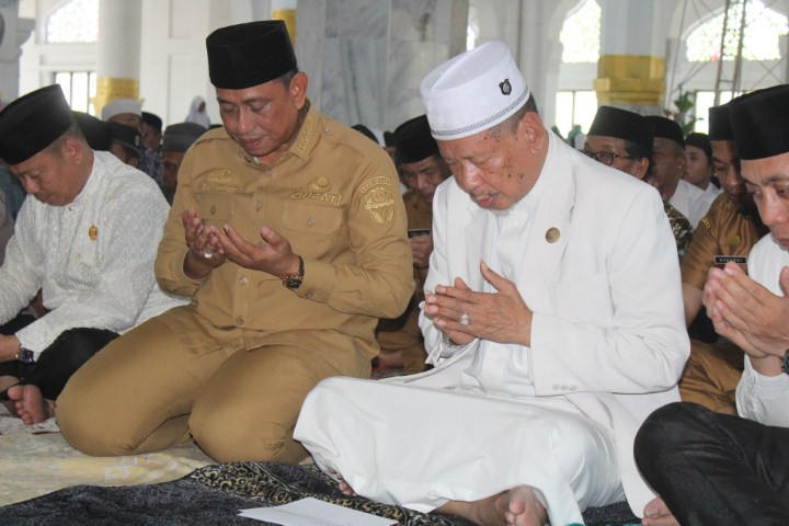 Amran Minta Masyarakat Teladani Nabi Muhammad