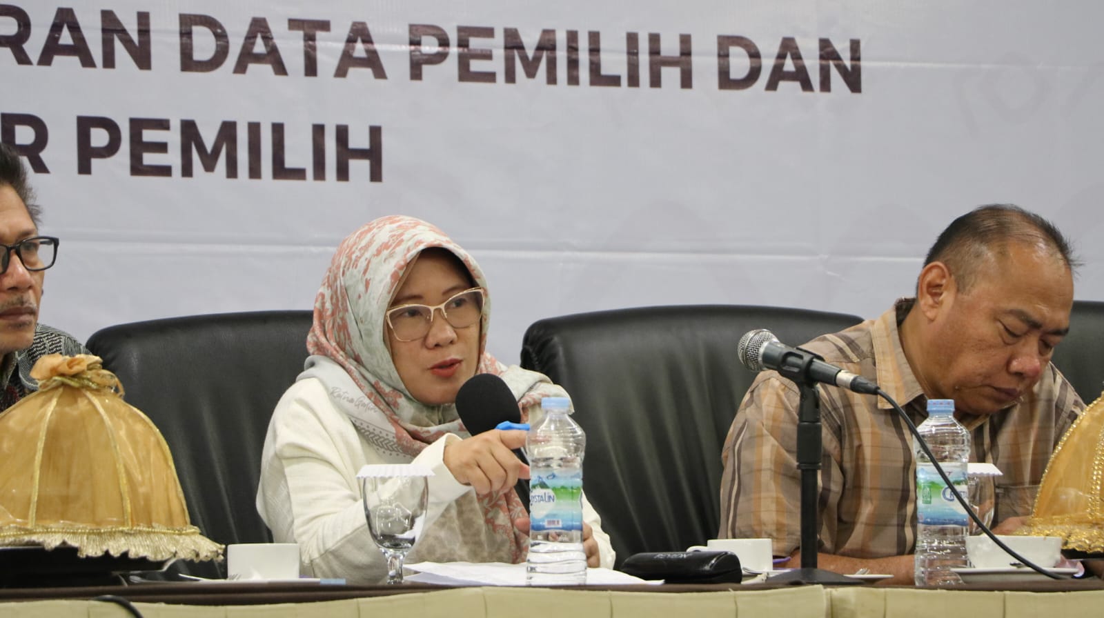 IST PENJELASAN--Ketua Bawaslu Sulsel Mardiana Rusli memberikan penjelasan dalam sebuah kegiatan baru-baru ini 