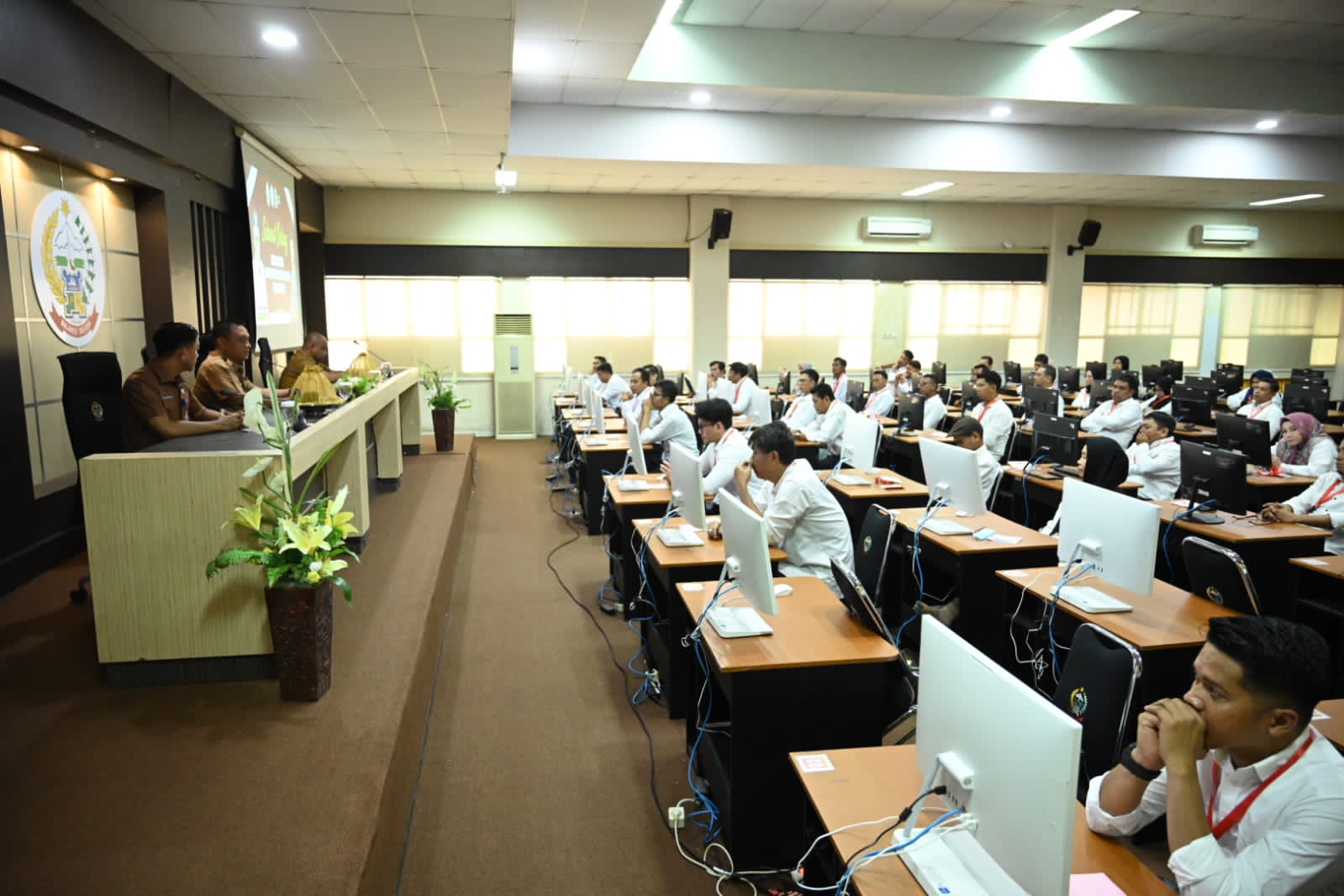 ist TES--- Calon komisioner KPID Sulsel sebanyak 64 orang mengikuti tes potensi berbasis CAT