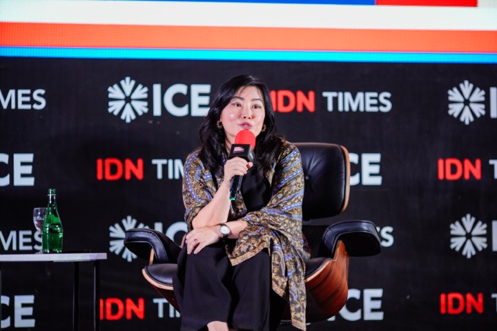PAPARKAN -- CEO PT Vale Indonesia, Febriany Eddy sedang memaparkan bagaimana langkah-langkah PT Vale dalam mewujudukan pertambangan berkelanjutan.
