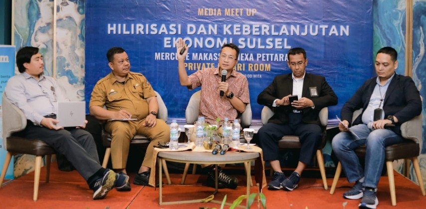 AKTIVITAS VALE -- Head of Communications PT Vale Indonesia Tbk Bayu Aji sedang memberi penjelasan terkait aktivitas PT Vale selama ini.