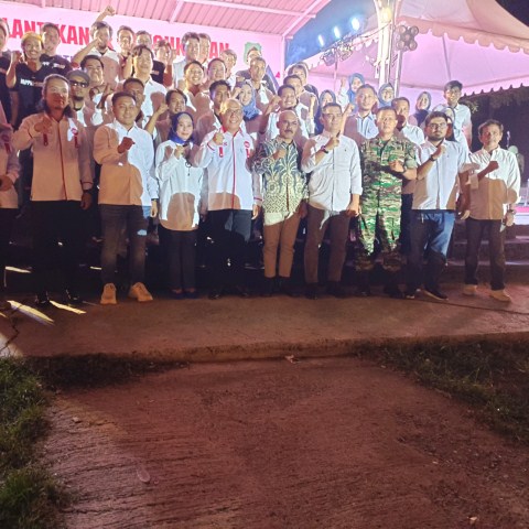 DILANTIK -- Pengurus Dewan Pimpinan Cabang PAPPRI Sidrap periode 2023-2028 resmi dilantik dan dikukuhkan di Taman Wisata Puncak Bila, Kecamatan Pitu Riase, Kabupaten Sidrap, Sabtu (11/11) malam.