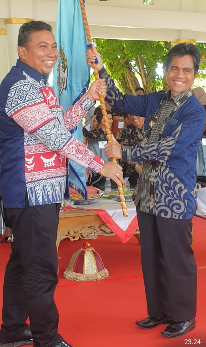 Wabup Selayar Terima Pataka Koperasi di Bone, Siap Tuan Rumah Hari Koperasi ke 77
