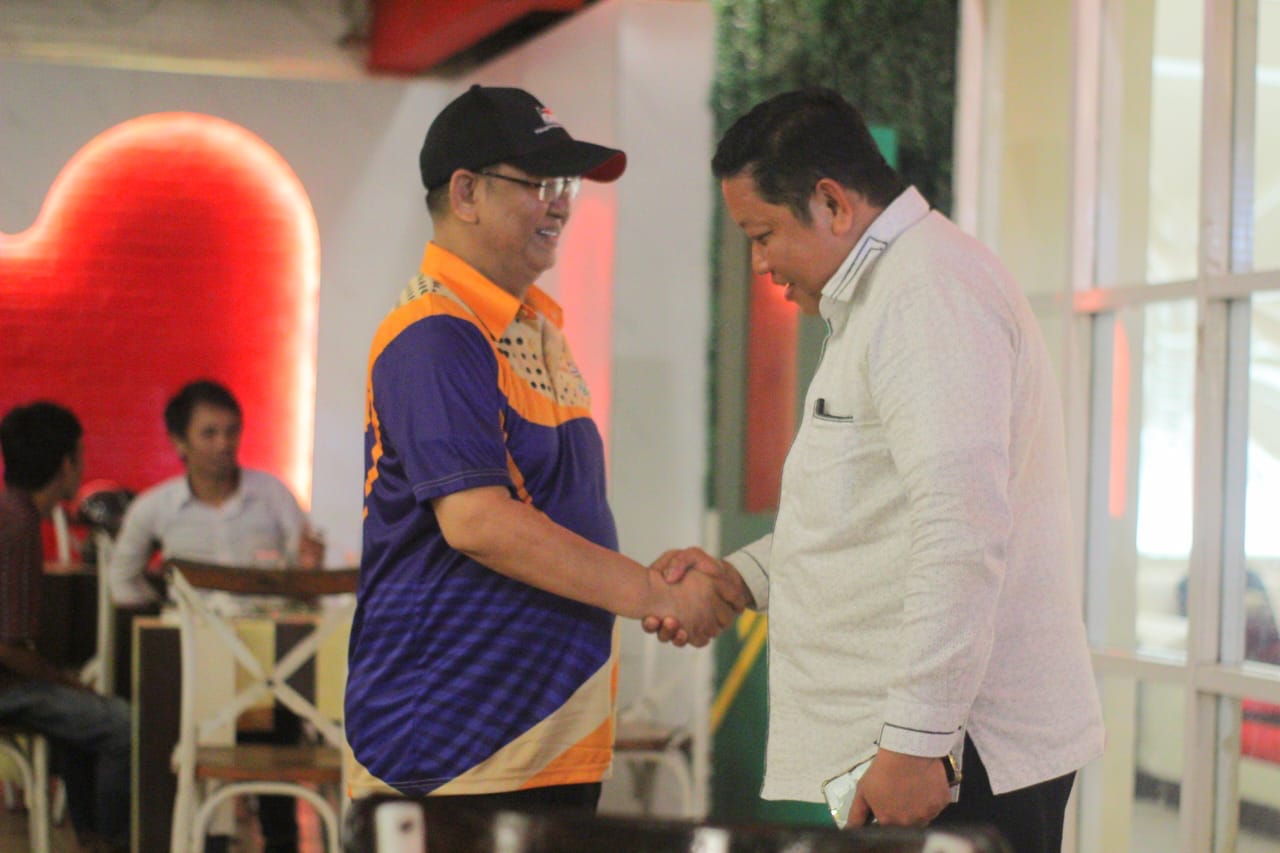 IST SALAMAN--Hamka Anas selaku TA Anggota DPR RI DR HM Aras salamam dan menyampaikan terimakasih kepada Kepala Kanwil Kemenag Sulsel atas kolaborasi atas program aspirasi dari anggora DPR RI