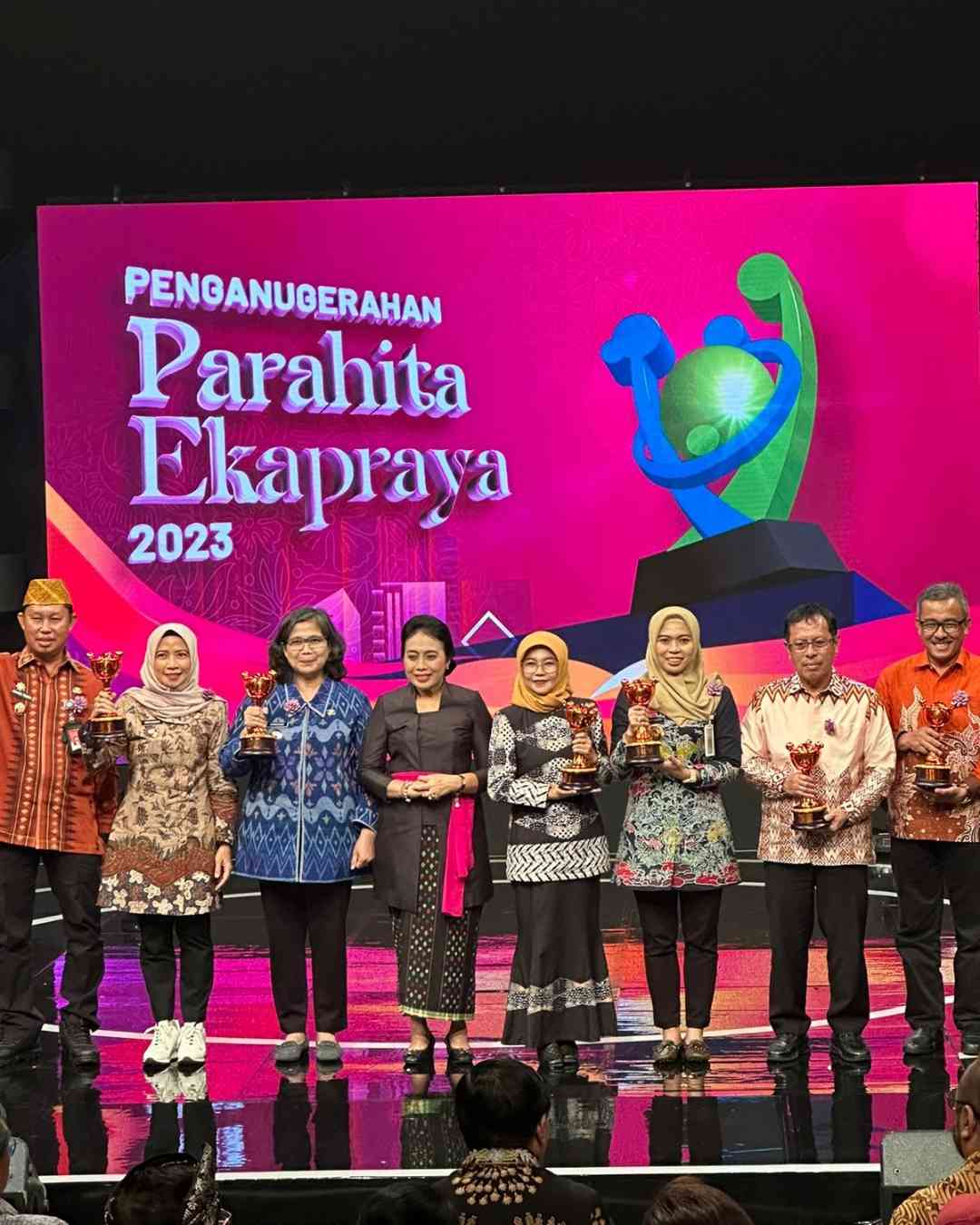 ist PENGHARGAAN--Pemkot Makassar raih penghargaan Anugerah Parahita Ekapraya 2023. Penghargaan ini diberikan kepada daerah yang mampu wujudkan  kesetaraan gender.