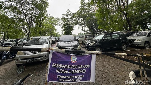 int LELANG--Lelang randis OPD Pemprov Sulsel resmi berakhir per 3 Desember 2023 lalu. Dari 44 kendaraan yang dilelang hanya 15 yang terjual.