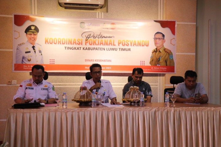 PERTEMUAN -- Dinas Kesehatan Kabupaten Luwu Timur menggelar pertemuan koordinasi Pokjanal Posyandu dengan OPD dan Lintas Sektor terkait di Aula Hotel I Lagaligo Malili baru-baru ini.