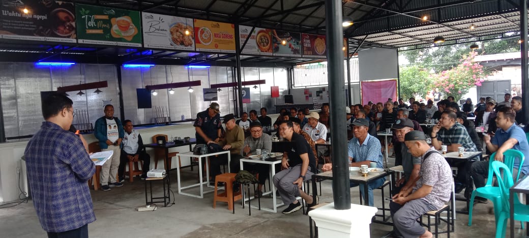 IST SILATURAHMI--Tim dan simpatisan pemenangan capres Amin di Takalar menggelar silaturahmi awal tahun, di Cafe Ratu, Galesong, Minggu (14/1).  
