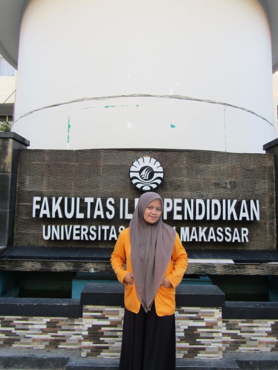 Umrah Oktaviana  Mahasiswa Pendidikan Luar Sekolah  Universitas Negeri Makassar