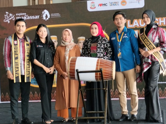 ist DUTA--Dispar Kota Makassar kembali menggelar ajang Pemilihan Duta Wisata untuk tahun 2024.Event ini secara resmi diluncurkan Sabtu (27/1) di Mal Phinisi Point, Jalan Metro Tanjung Bunga.