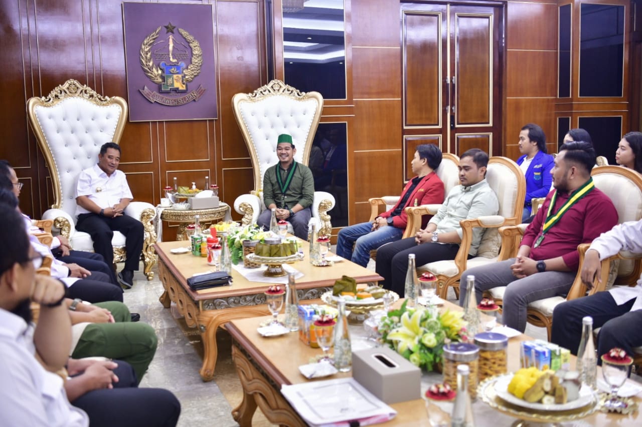 ist SILATURAHMI--Kelompok Mahasiswa Cipayung Plus Sulsel bersilaturahmi ke Pj Gubernur Sulsel Bahtiar Baharuddin, di Kantor Gubernur, Rabu (10/1).