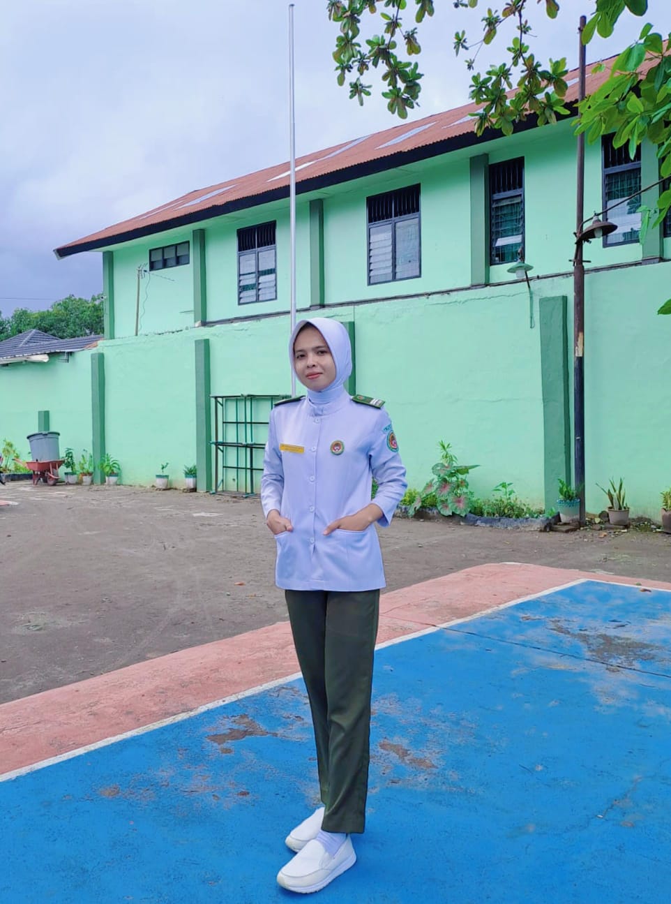 Kiki Nurasnilah Asmil  Prodi D3 Farmasi  IIK Pelamonia Makassar