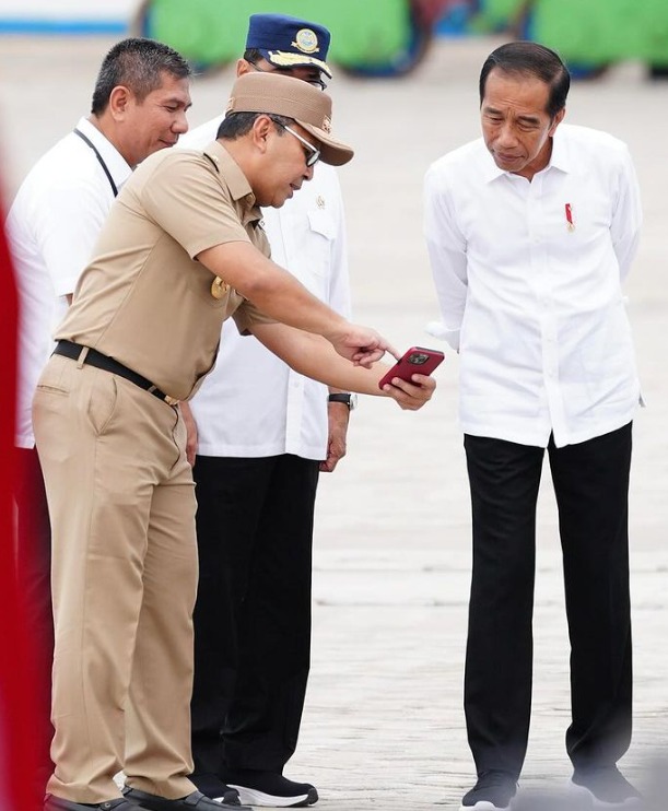 Jokowi Mau Bangun Stadion  Internasional di Makassar