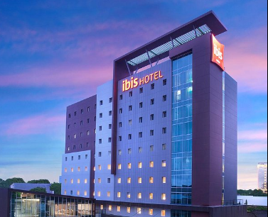 Buka Puasa Nuansa  Lorong di Resto Hotel Ibis