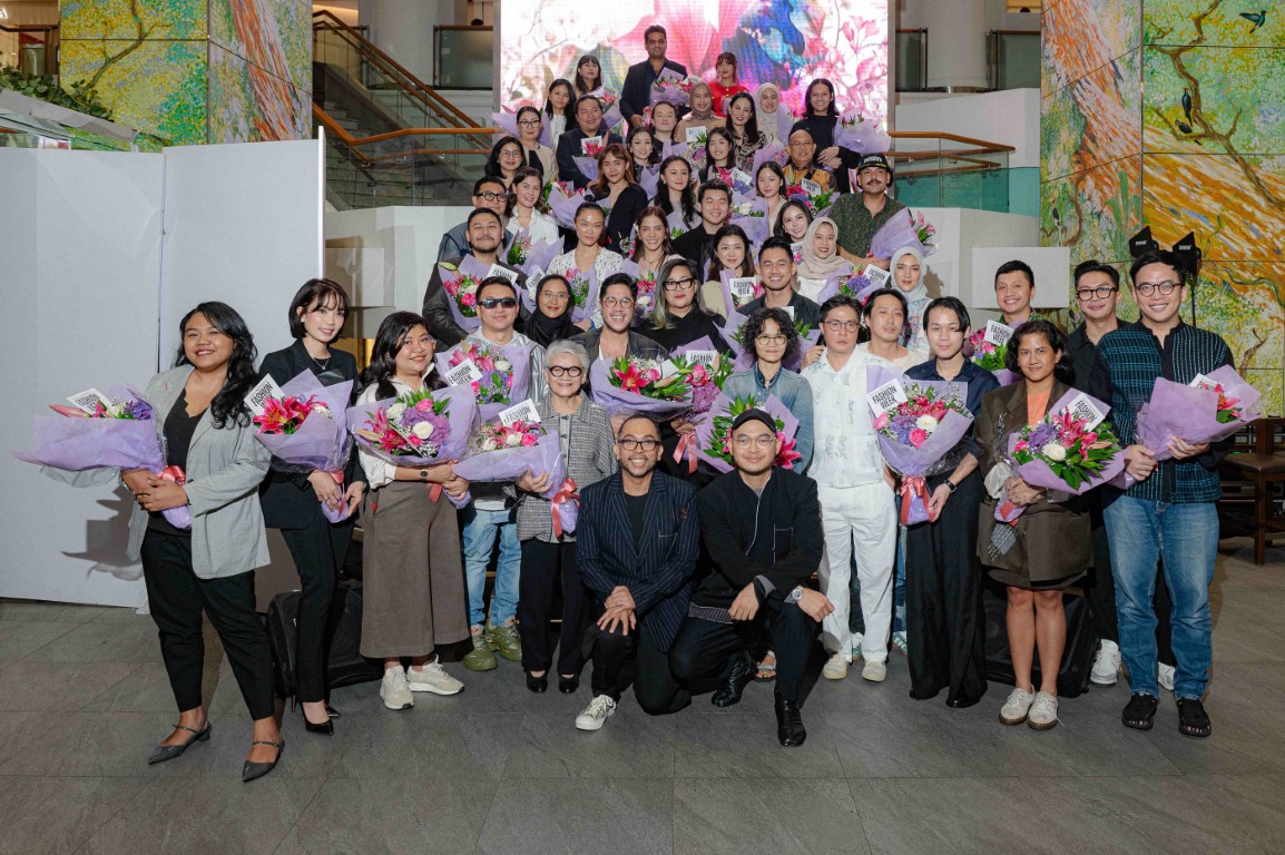 PIFW 2024 -- Sukses menggelar fashion week beberapa kali, Plaza Indonesia kembali akan menggelar kegiatan serupa pada 2 hingga 8 Maret mendatang.