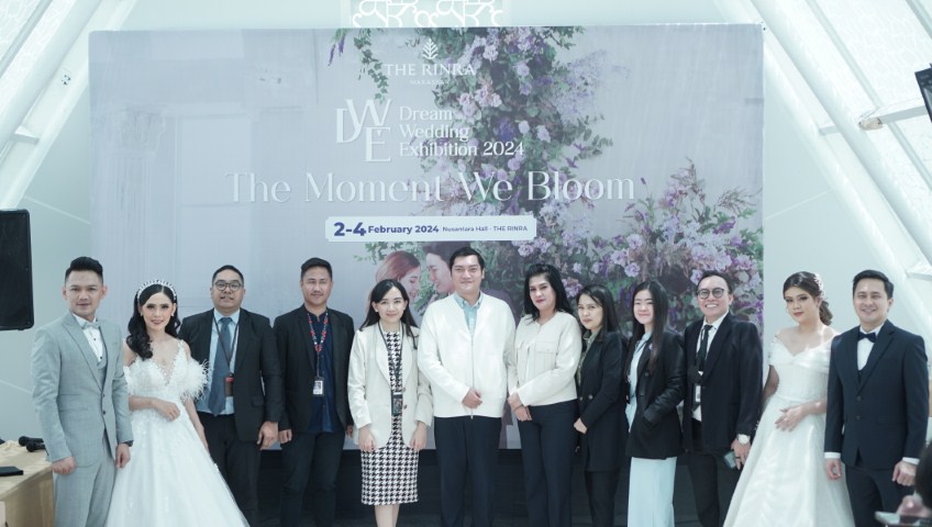 DREAM WEDDING -- LW Bridal dan Dua-dua Taylor menampilkan koleksi gaun dan jas pengantin pada Press Conference Dream Wedding Exhibition di The Rinra Makassar (31/01/2024)*