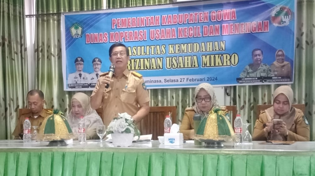 IST SOSIALISASI -- Suasana sosialisasi Kemudahan Perizinan Usaha Mikro yang digelar Diskop-UKM bekerjasama Dinas PM-PTSP Gowa. 