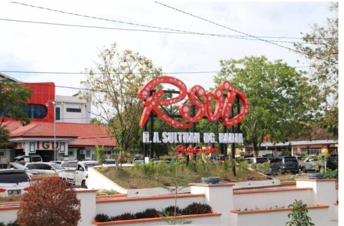 Plafon Ruang Pasien  RS Bulukumba Roboh