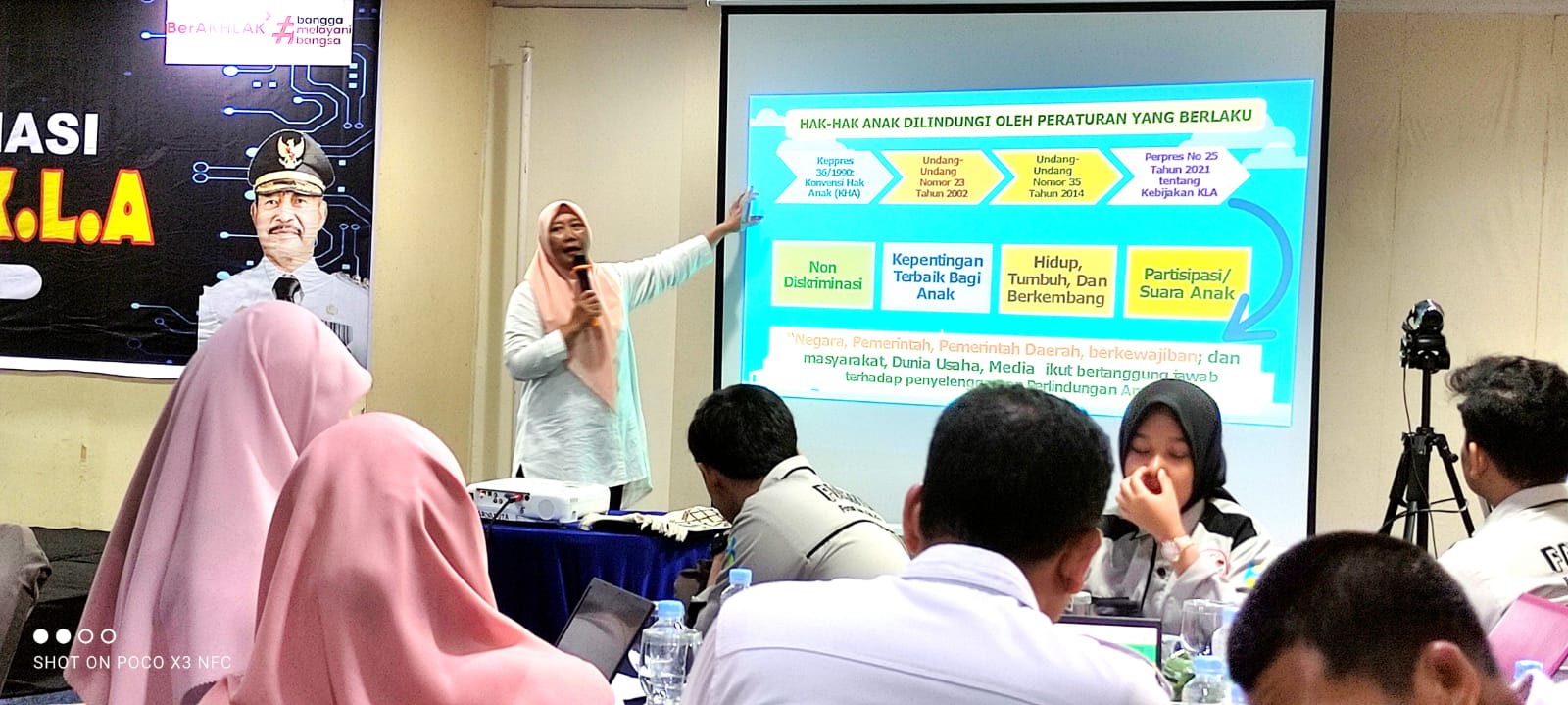 BKM/SAR KLA -- Suasana Rakor dan Bimtek Gugus Tugas Kabupaten Layak Anak (KLA) tahun 2024 diikuti berbagai unsur di Kabupaten Gowa. 