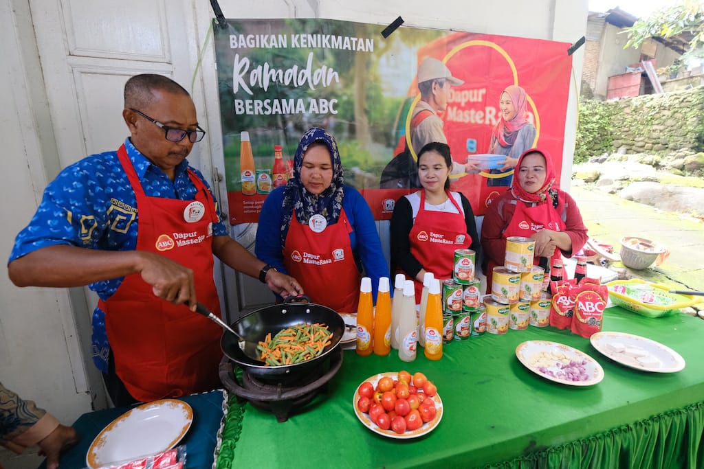 MASTERASA -- Suasana gerakan ABC Dapur MasteRasa yang melibatkan komunitas Dapur Ibu di Kota Makassar