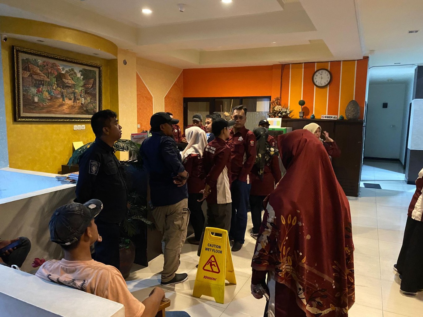 ist OPERASI--Dinas Sosial Kota Makassar kembali menggelar Operasi Kumal, Selasa (26/3) malam.Target atau sasaran dari Operasi Kumal ini adalah PSK dan waria.