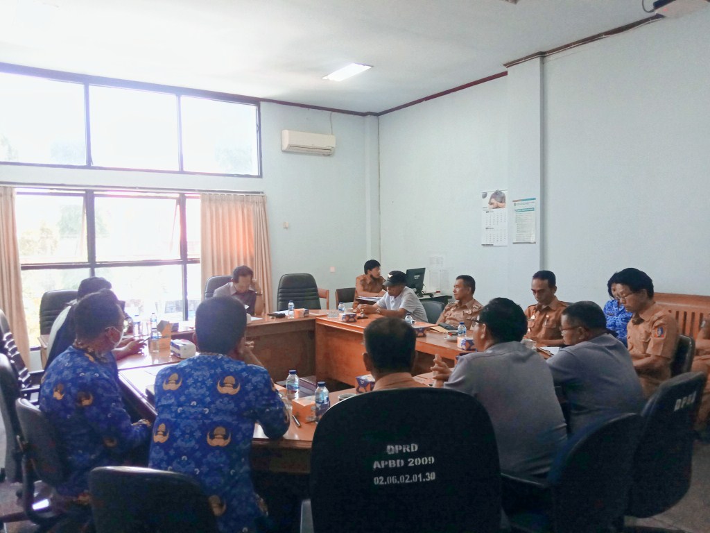 HIBAH -- Komisi II DPRD Tator menggelar RDP terkait hibah penyerahan aset daerah berupa tanah untuk pembangunan Rutan Makale di Gedung DPRD Tator, 18/3).
