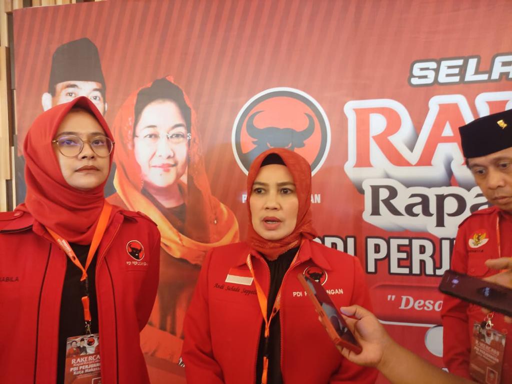 IST PERTEMUAN--Ketua DPC PDIP Kota Makassar Andi Suhada Sappaile dalam sebuah pertemuan pengurus partai baru-baru ini 