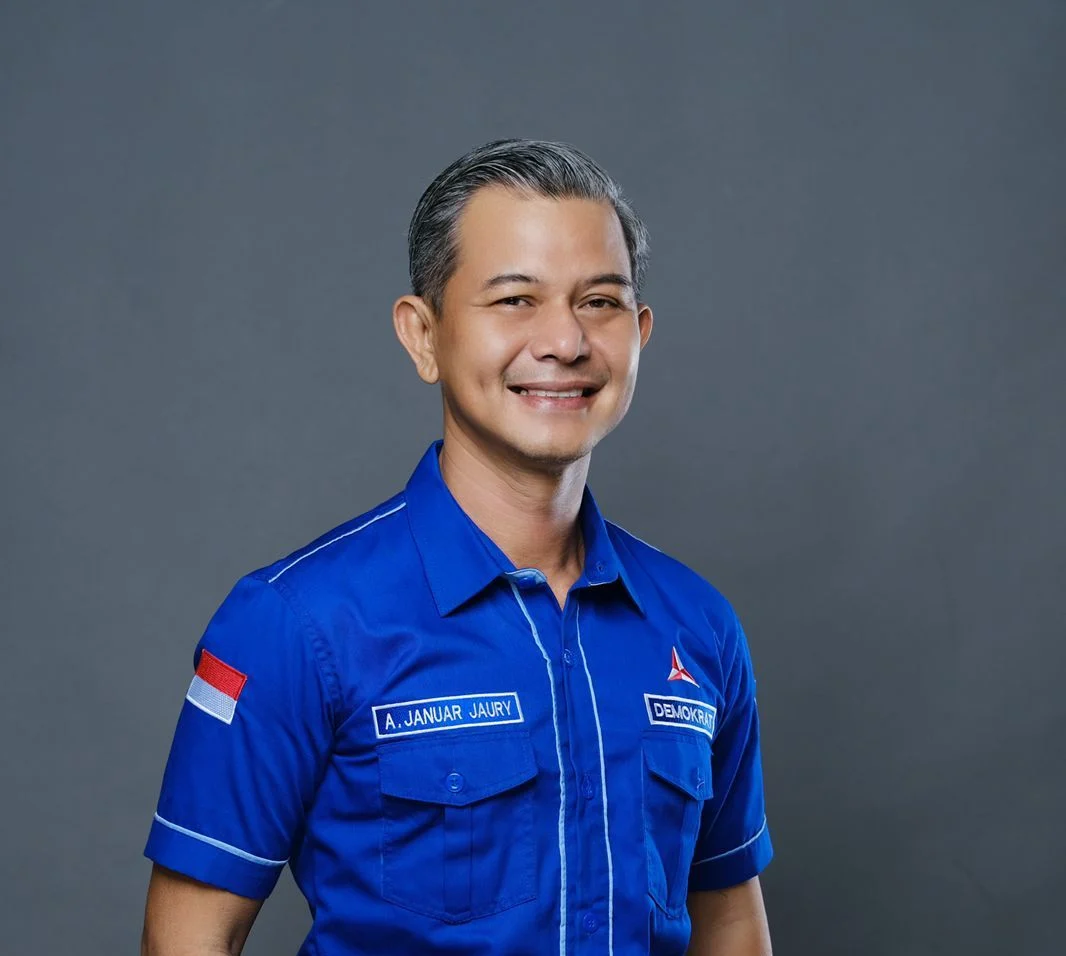 IST Andi Januar Jaury Dharwis 
