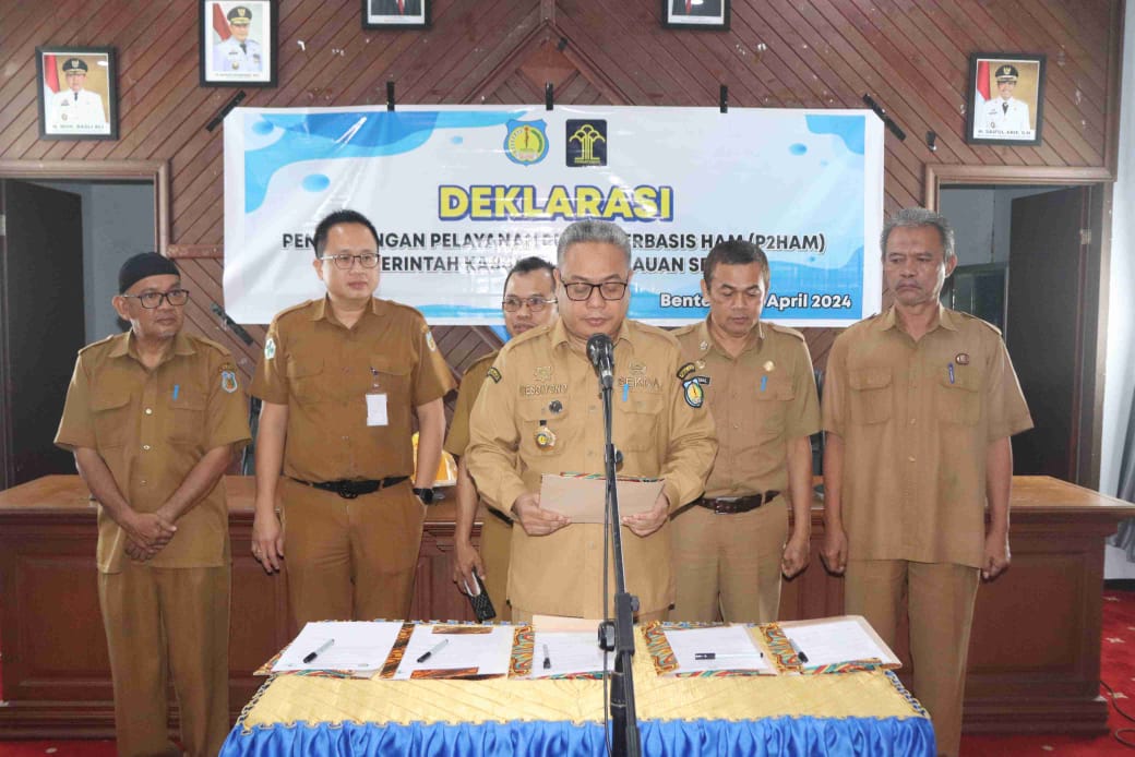 Sekda Selayar Mesdiyono Melakukan Pencanangan Pelayanan Publik Berbasis HAM