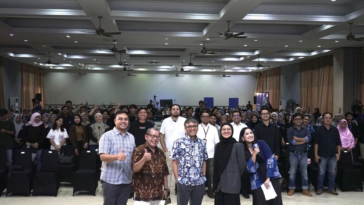 ROADSHOW -- Kemeriahan roadshow 15th SATU Indonesia Awards 2024 dihadiri lebih dari 800 anak muda.
