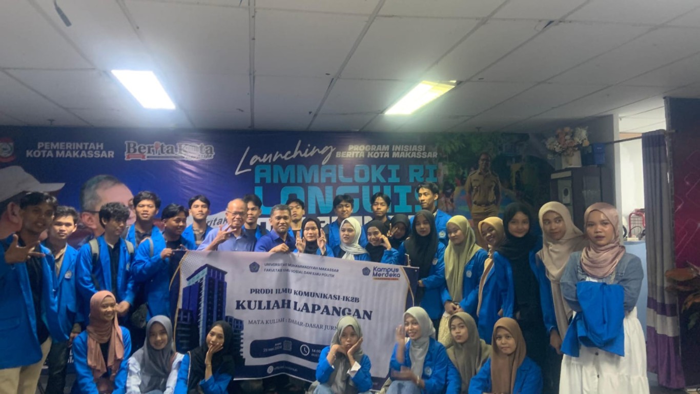 Mahasiswa Komunikasi FISIP Unismuh Makassar Belajar Menulis di BKM