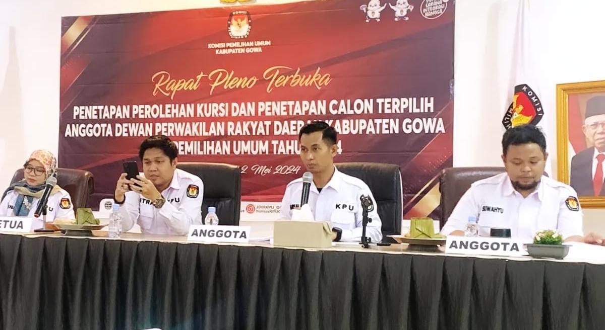 BKM//IST PENETAPAN--Suasana pleno penetapan 46 anggota DPRD Gowa terpilih hasil Pemilu 2024 di aula kantor KPU Gowa. 
