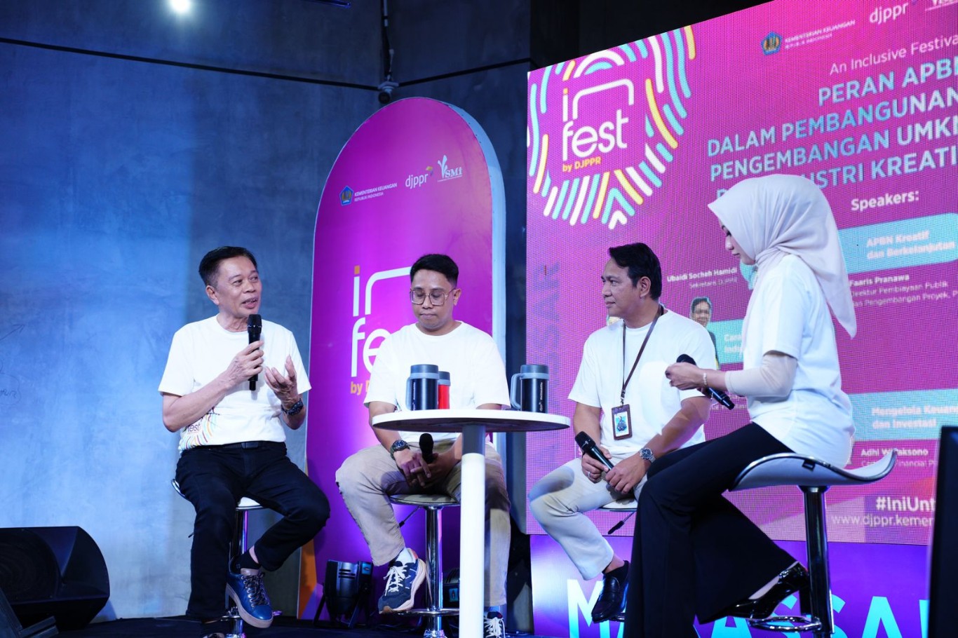 TALK SHOW -- Suasana Talk Show InFest DJPPR Makassar 'Peran APBN dalam Pembangunan, Pengembangan UMKM dan  Industri Kreatif' yang digelar DJPPR Kementerian Keuangan dalam rangkaian Inclusive Festival di Makassar.