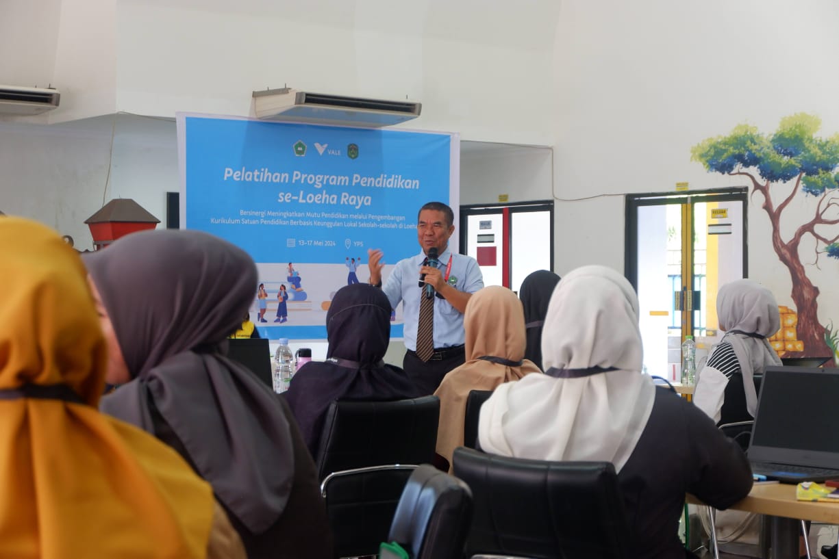 PELATIHAN -- Suasana pelatihan kurikulum PT Vale Kolaborasi Yayasan Pendidikan Sorowako dan Dinas Pendidikan dan Kebudayaan Kabupaten Luwu Timur untuk pendidikan berkualitas di Loeha Raya.