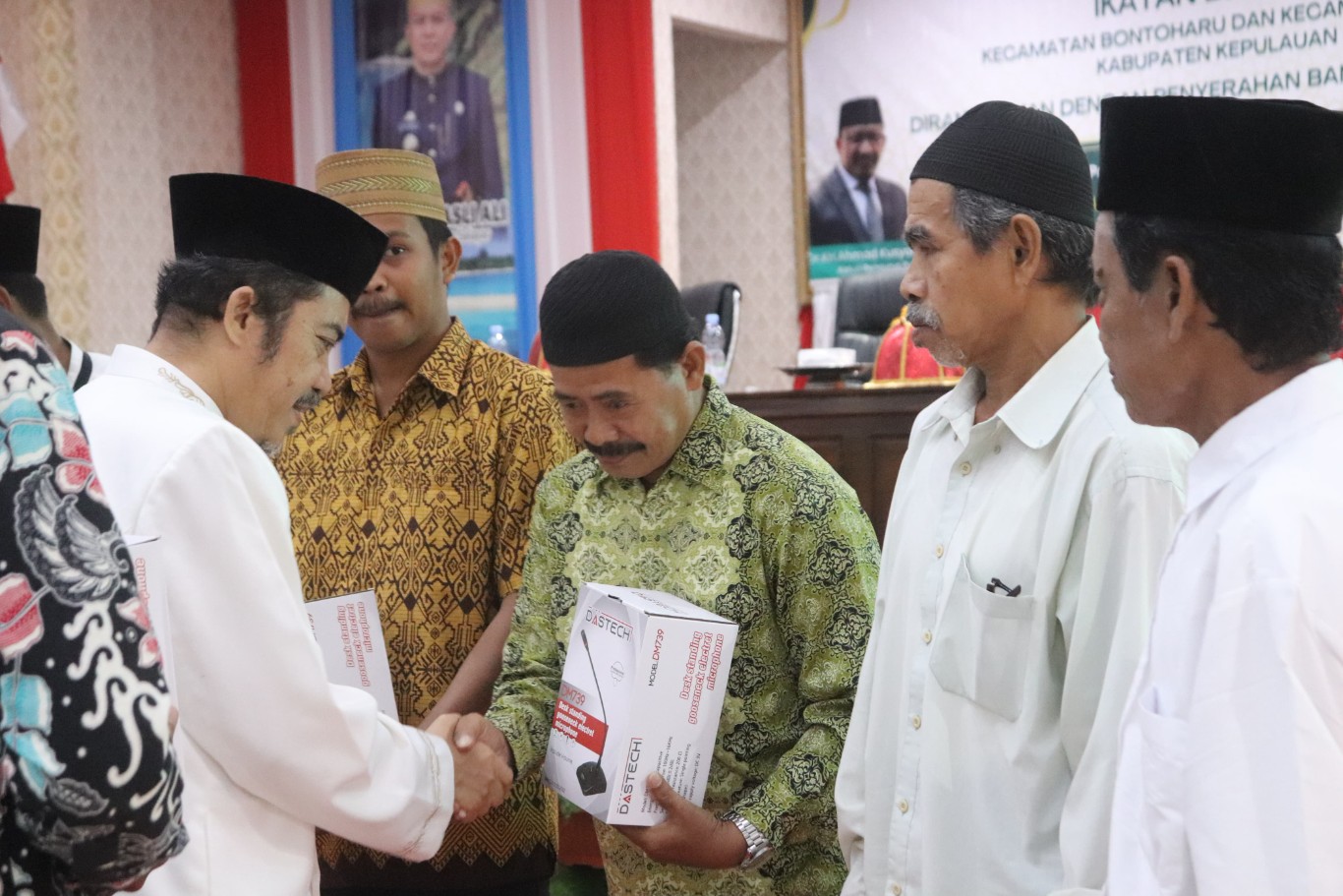 Pelantikan Pengurus IKADI Bontoharu dan Bontosikuyu, Asisten Ekbang Pesan Berdakwah Dengan Baik