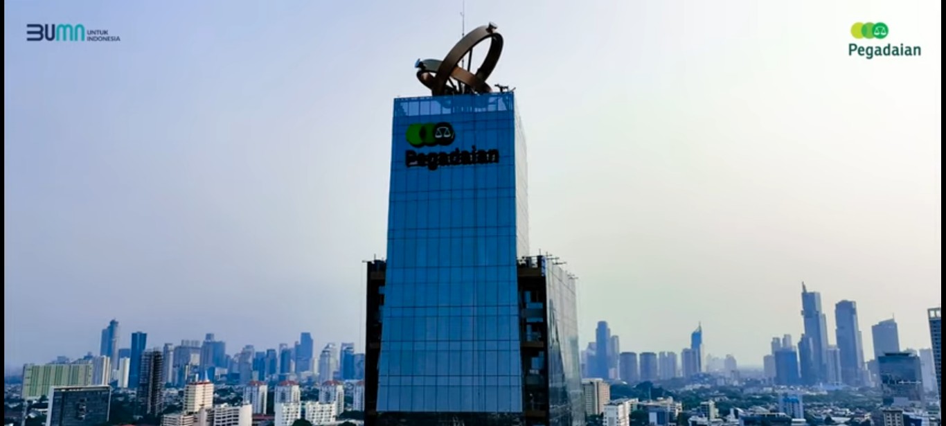 BERDIRI MEGAH -- Green building The Gade Tower Pegadaian berlantai 22 dengan dua basement berdiri megah di kawasan Jalan Kramat Raya No.162 Jakarta Pusat.