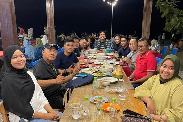RAKOR --  Persiapan pelaksanaan Musyawarah Besar II KKLT menggelar rapat koordinasi di Pantai Indah Bosowa (PIB) Kawasan Tanjung Bunga, Kecamatan Mariso Kota Makassar, Sabtu (18/5).